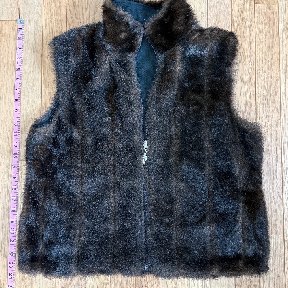 Faux Fur Zip-Up Vest - Small